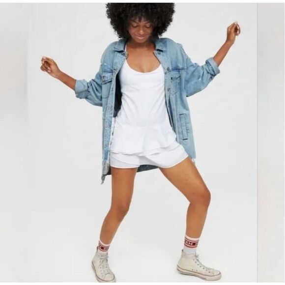 aerie Dresses & Skirts - NWT Aerie Maggie White Ruffle Athletic Tennis Dress Built In Shorts Size Small